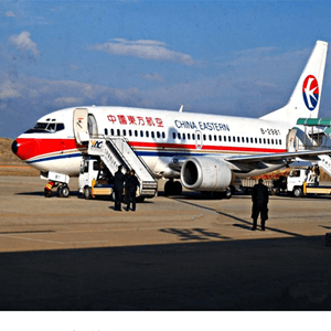 宁波机场货运航空快运业稳步发展的原因是什么？